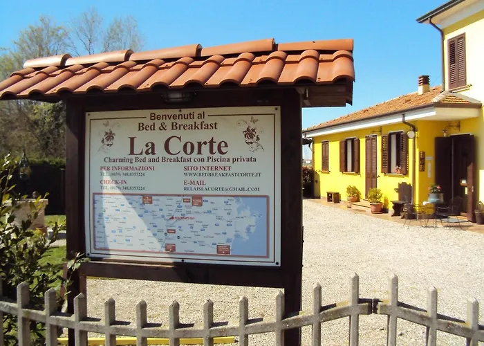 B&B La CorteBed and Breakfast